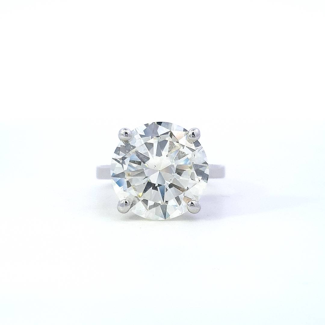 10.07ct Round Brilliant Cut Diamond Solitaire Set in 18ct White Gold