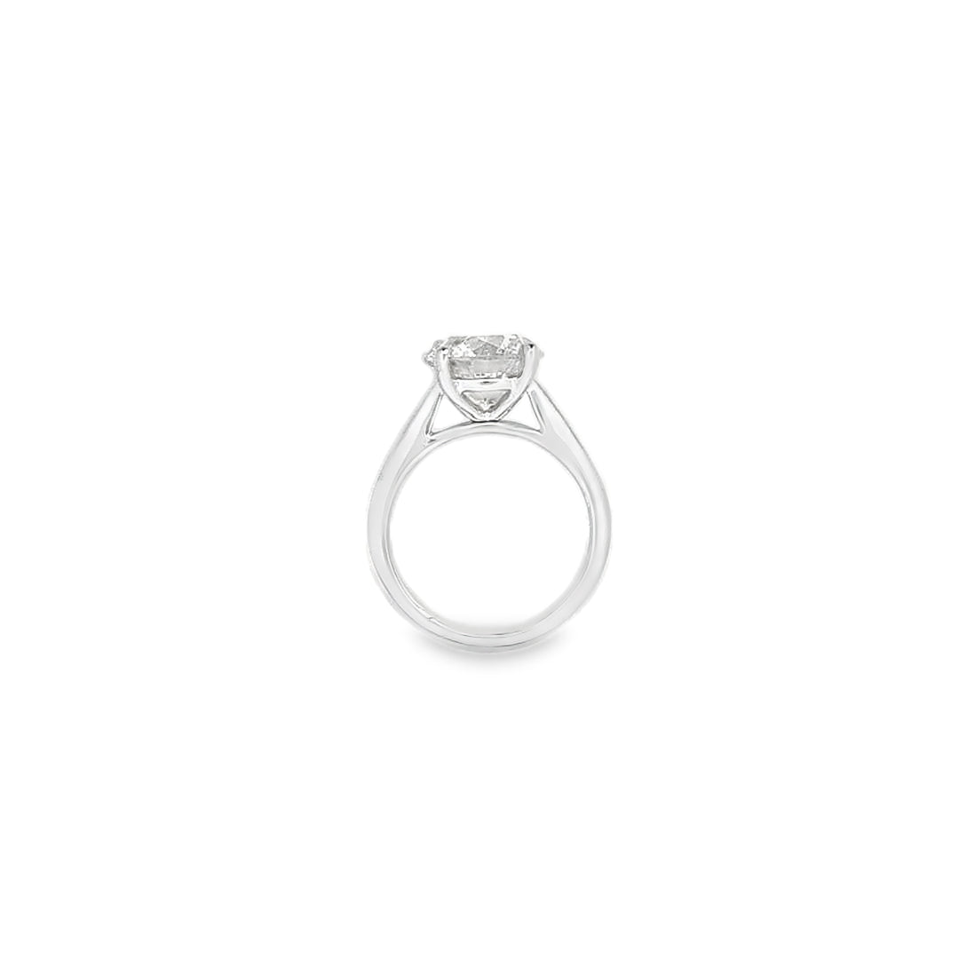 4.20ct H/I1 Round Brilliant Cut Diamond Solitaire set in Platinum