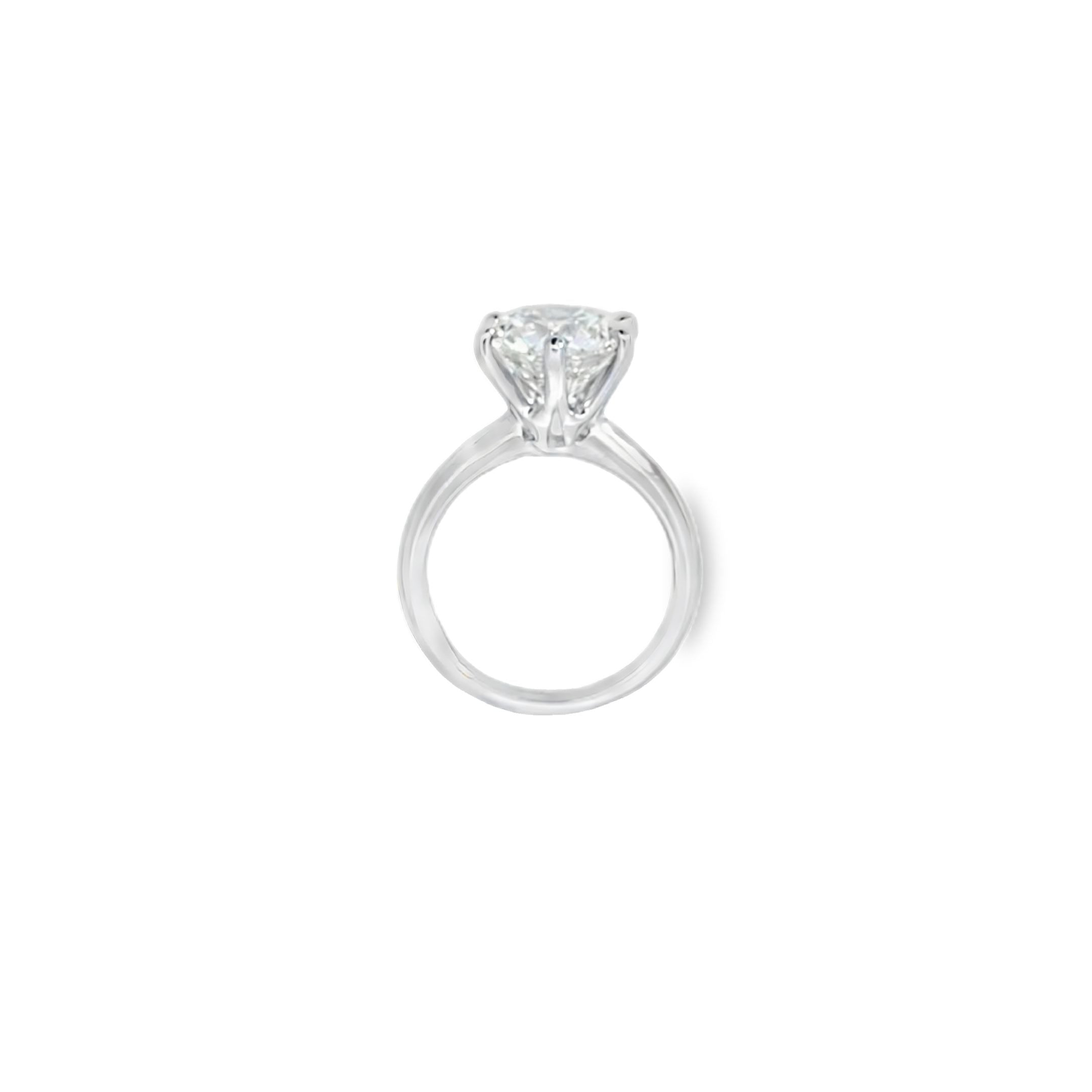 GIA 4.20ct N/VS2 Round Brilliant Cut Diamond Solitaire set in Platinum