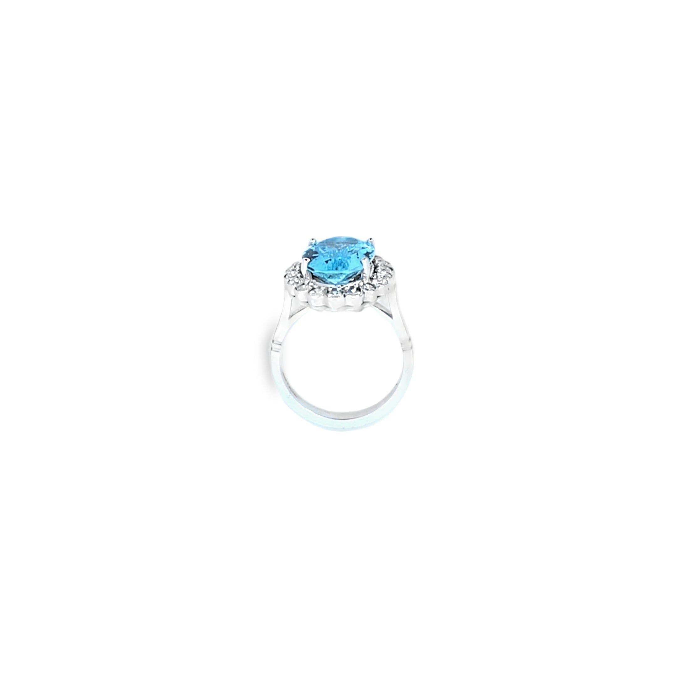 3.00ct Aquamarine & Diamond Ring Set in 18ct White Gold